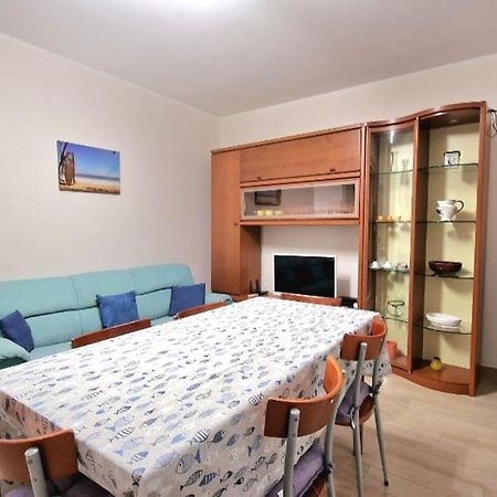 Chiara Pool Apartment Бардолино Экстерьер фото