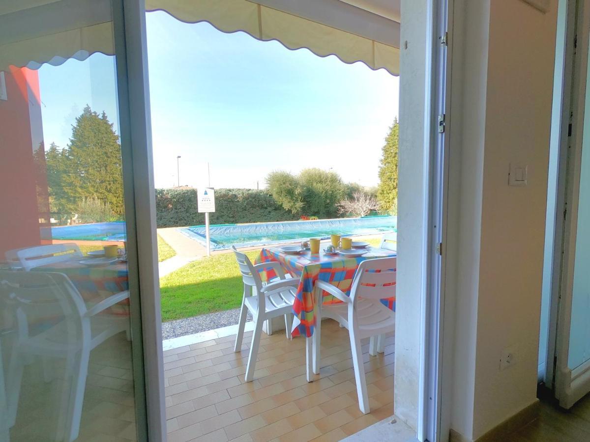 Chiara Pool Apartment Бардолино Экстерьер фото