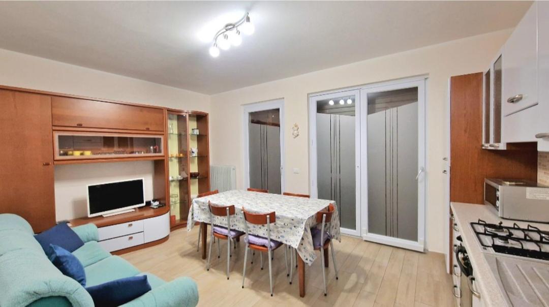 Chiara Pool Apartment Бардолино Экстерьер фото